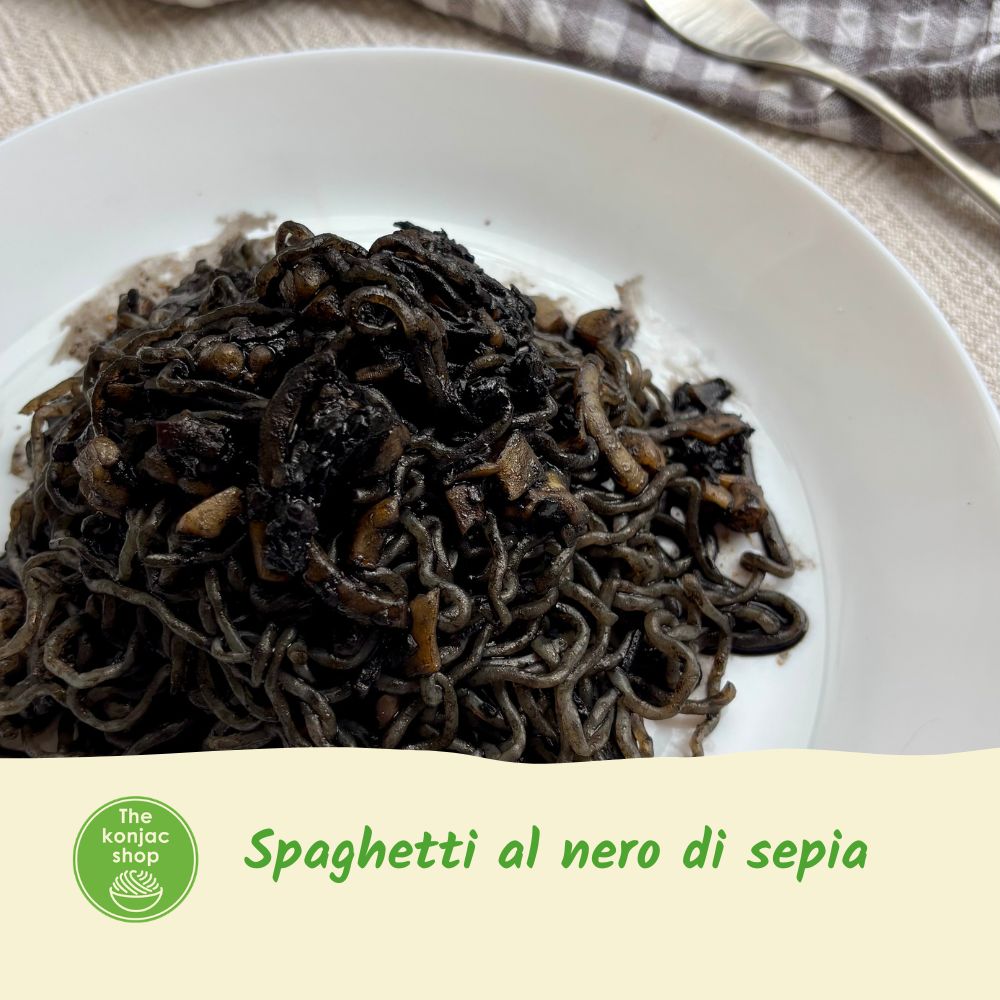 Espaguetis konjac al nero di sepia