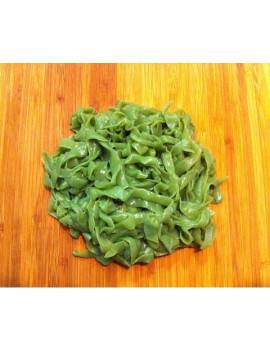 Spinach noodles from natural konjac shirataki