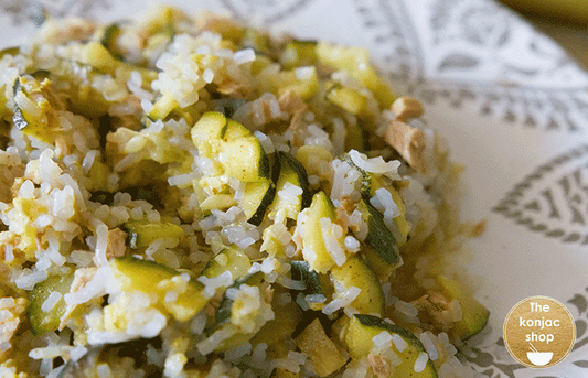 Arroz konjac con calabacín, atún y mostaza especiada – 100kcal