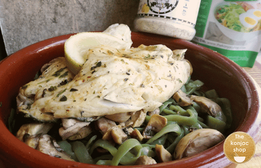 Cazuela de tallarines de espinacas – 475kcal