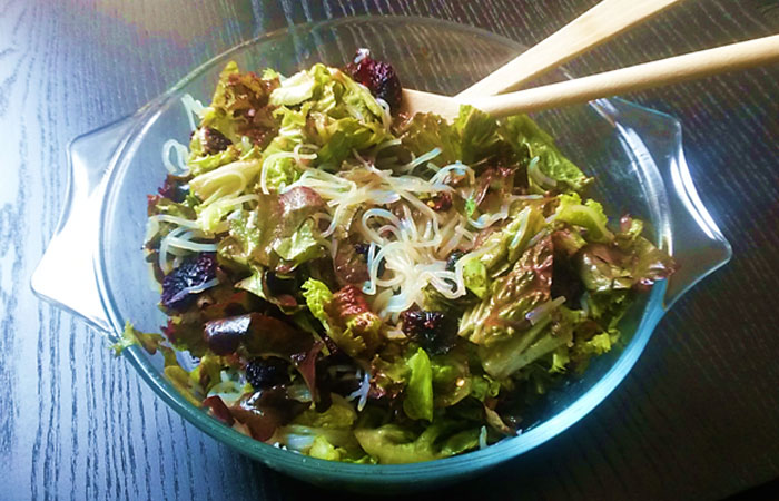 Ensalada dulce y picante con cerezas – 300kcal