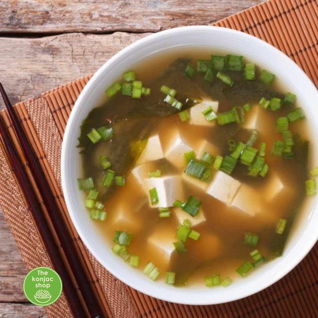 Sopa Miso con Fideos Konjac – 66kcal