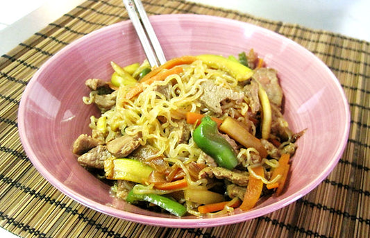 Fideos de konjac con ternera y verduras – 300kcal