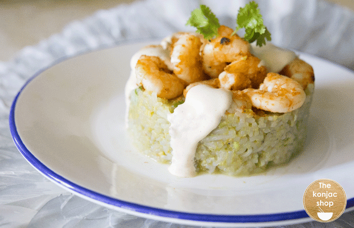 Meloso de arroz konjac con aguacate – 370kcal