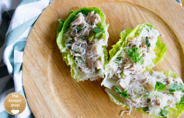 Burritos de fideos konjac, lechuga y ave – 220kcal