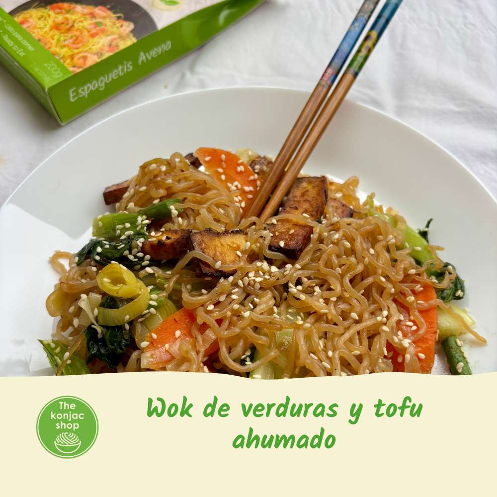 Espaguetis konjac - Wok de verduras y tofu