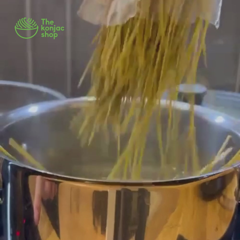 Tallarines de judía amarilla a la putanesca